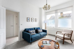 Chic 2-Bed Flat in Leafy Clapham South